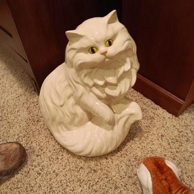 CERAMIC CAT AND BASSET HOUND PUPPY PLUS A HAND PAINTED CAT ON A ROCK