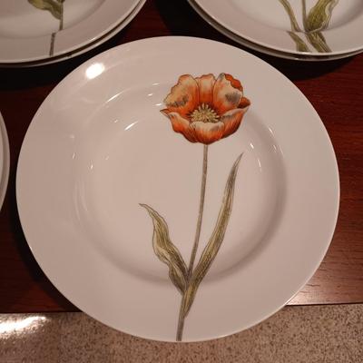 BEAUTIFUL FITZ AND FLOYD ASIAN THEMED CHINA DINNERWARE
