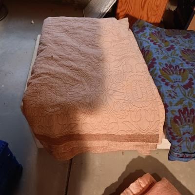 2 LIGHTWEIGHT BEDSPREADS AND A WOOL BLANKET