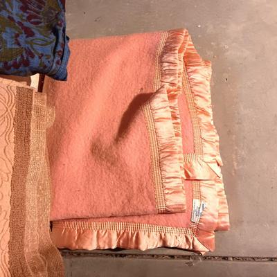 2 LIGHTWEIGHT BEDSPREADS AND A WOOL BLANKET