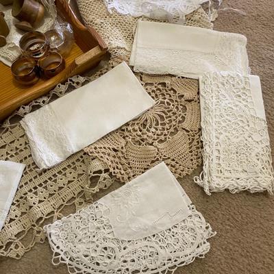 UNIQUE NAPKIN RING HOLDERS, DOILIES AND OTHER TABLE LINENS