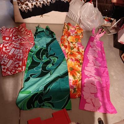 VINTAGE HAWAIIAN ATTIRE