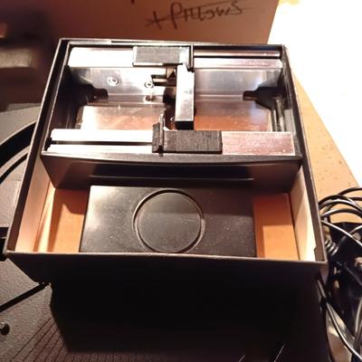 KODAK SLIDE PROJECTOR W/CAROUSEL STACK LOADER AND TOWER PROJECTOR