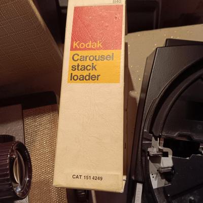 KODAK SLIDE PROJECTOR W/CAROUSEL STACK LOADER AND TOWER PROJECTOR