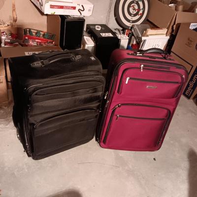 2 SUITCASES ON 2 WHEELS WITH HANDLES