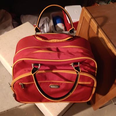 SAMSONITE SUITCASE ON 4 WHEELS AND BAGGALLINI CARRY ON