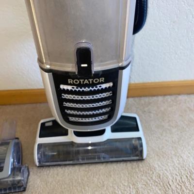 SHARK ROTATOR BAGLESS VACUUM W/UPHOLSTERY ATTACHMENT
