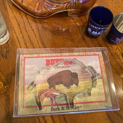 WYOMING THEMED ITEMS