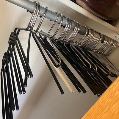 NICE HEAVY DUTY HANGERS