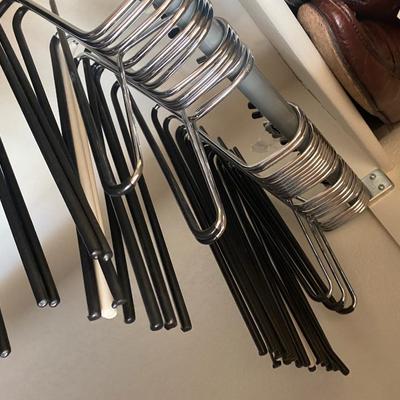 NICE HEAVY DUTY HANGERS