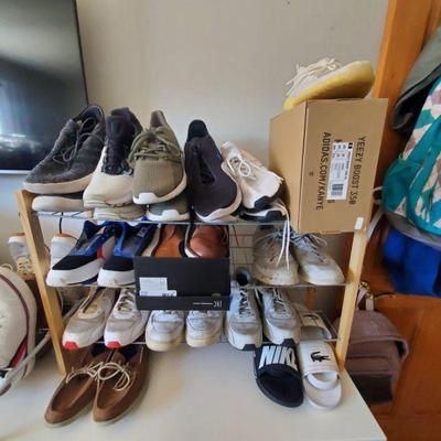 Yeezy & Sneakers