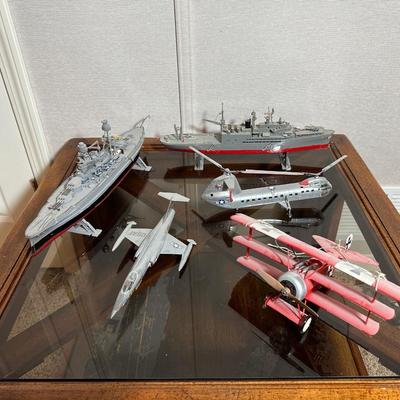 MODEL SHIPS, HELICOPTER AND PLANES