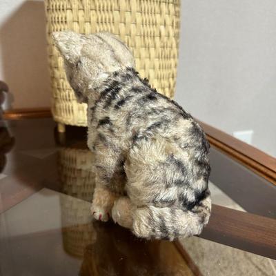 VINTAGE PLUSH CAT, CHILD'S PLAY CLOTHES HAMPER AND A PLUSH WALL HUNG MOOSE HEAD