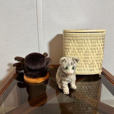 VINTAGE PLUSH CAT, CHILD'S PLAY CLOTHES HAMPER AND A PLUSH WALL HUNG MOOSE HEAD