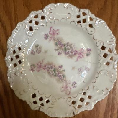 Wall decor plates