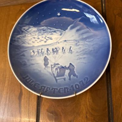 Wall decor plates