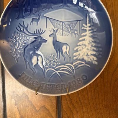 Wall decor plates