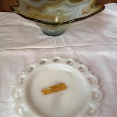 Glassware and knickknacks