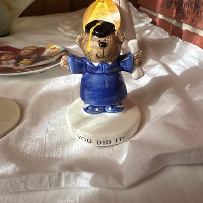 Glassware and knickknacks