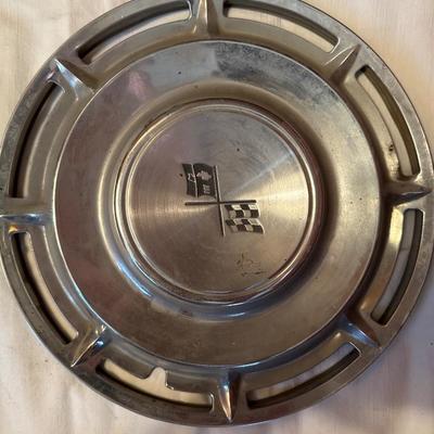 Vintage (2) Chevrolet 14''Inch Checker Flag Rally Hubcaps