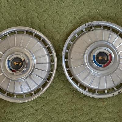 1962 Ford Galaxy hubcaps