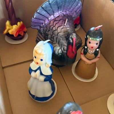Box of 7 Vintage Thanksgiving Candles