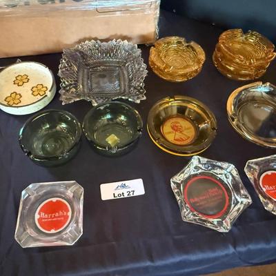 Collection of 14 Vintage Glass Ash Trays incl. Harrah's Casino & others