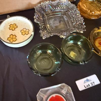 Collection of 14 Vintage Glass Ash Trays incl. Harrah's Casino & others