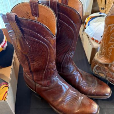 2 Pair of men’s cowboy boots Lucchese & Justin