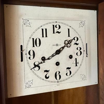 Howard Miller Regulator wood case mantle clock