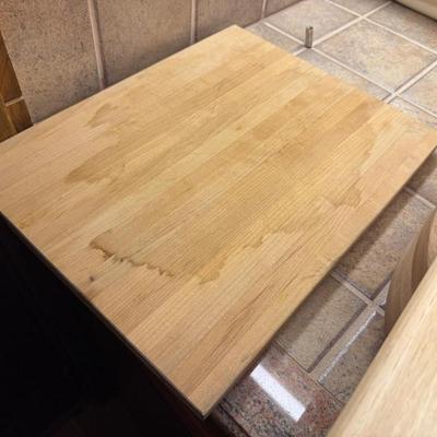 Lot of Wood Cutting Boards & Wooden bowls in various sizes