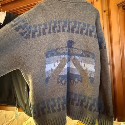 Gray & Blue Lambswool Pendleton zip up sweater in XL