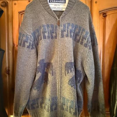 Gray & Blue Lambswool Pendleton zip up sweater in XL