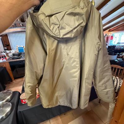 Men’s XL Brown Patagonia line full zippered coat w/hood