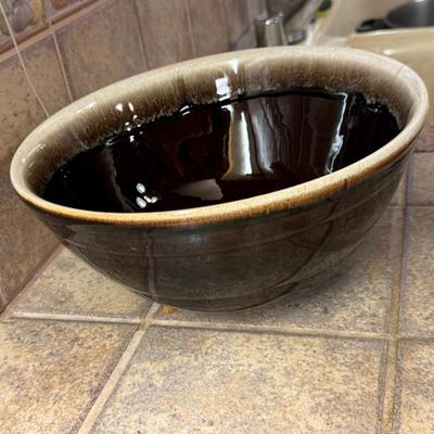 Matching set of 3 brown drip ceramic mixing bowls
