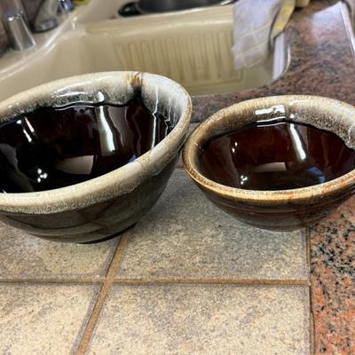 Matching set of 3 brown drip ceramic mixing bowls