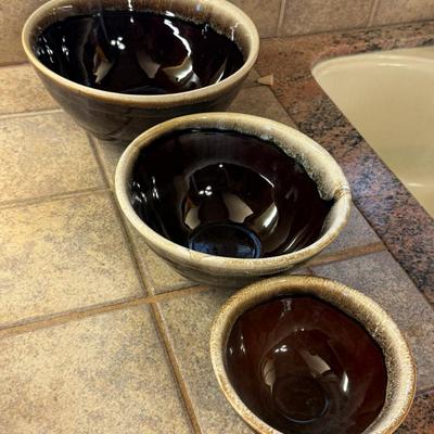 Matching set of 3 brown drip ceramic mixing bowls