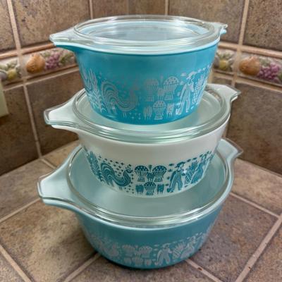 Vintage Pyrex Casserole/baking dishes w/lids US Made Pilgrim pattern