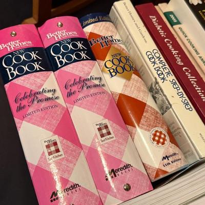 Box of Misc. Cook Books - Better Homes/South Beach/Diabetic & More