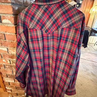 Pendleton XL Red/Green plaid pearl snapped Men’s shirt