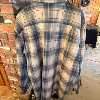 Pendleton XL green/red/tan plaid long sleeve men’s shirt