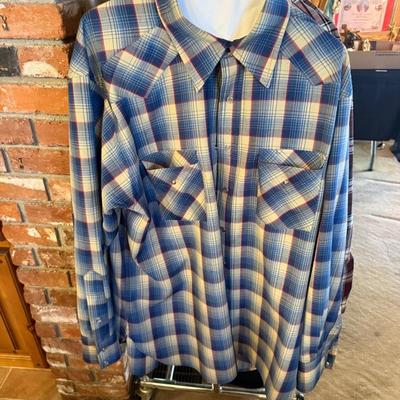 Pendleton XL Vtg. Blue/Red/Tan Men’s long sleeve shirt