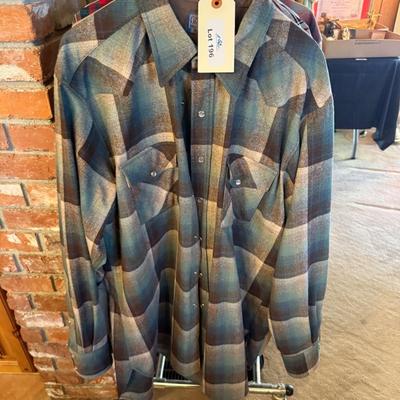 Pendleton XL Long Green/Brown/Tan pearl snapped shirt
