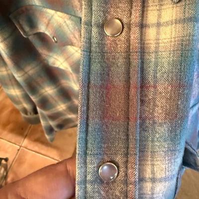 Pendleton XL Green/White/Blue Vtg. Men’s shirt w/pearl snap
