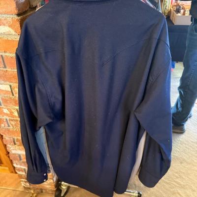 Pendleton XL dark blue pearl snap long sleeve Men’s shirt
