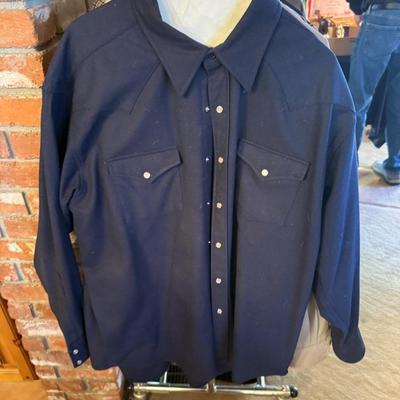 Pendleton XL dark blue pearl snap long sleeve Men’s shirt