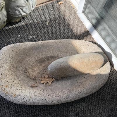 Grinding stone w/rock