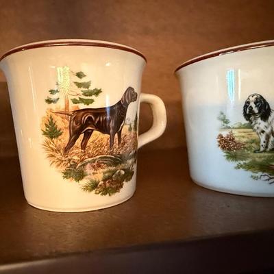 2 sets of 4 country scene/dogs collectible mugs