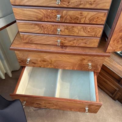 Agresti Italian Briarwood 11 drawer 4’t x 18.5”w x 14”d Jewelry Cabinet