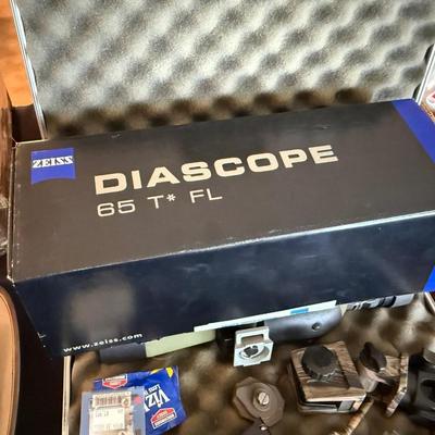 Carl Zeiss Dyascope 65T* FL w/carrying suitcase & accessories